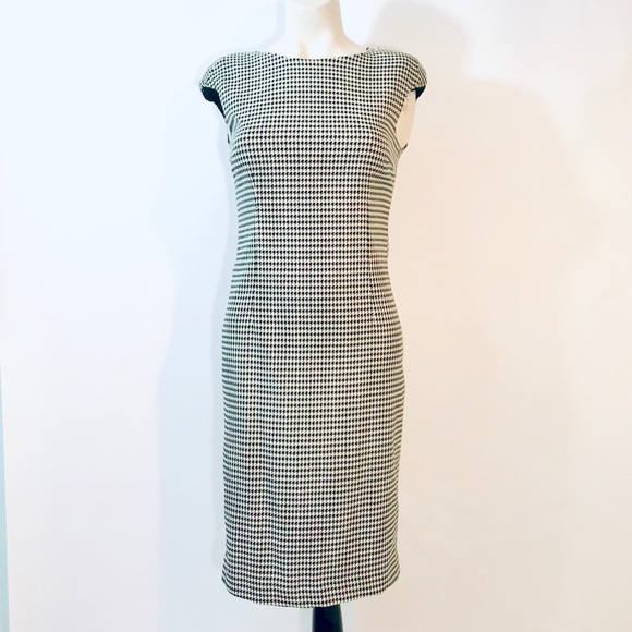 Zara Dresses & Skirts - Zara Basic Houndstooth Sheath Dress Sz Small 🎩